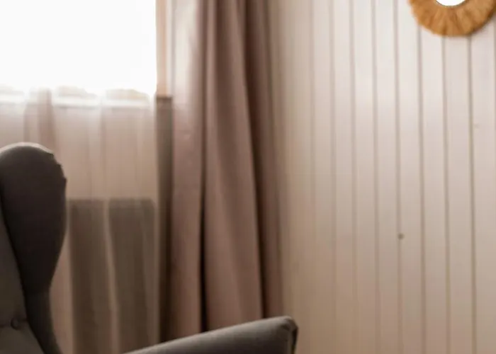 Ilwa سخلادميخ